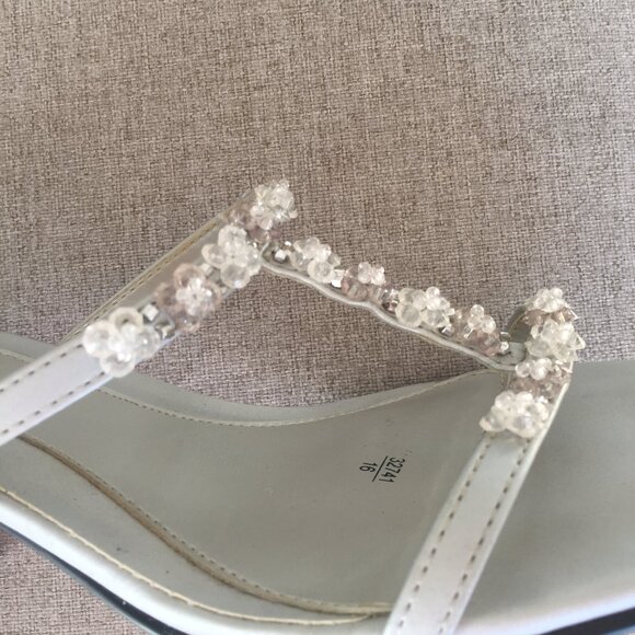 Vintage 90's Silver Satin Beaded T-strap Slides Heels sz 7.5 - Picture 3 of 13